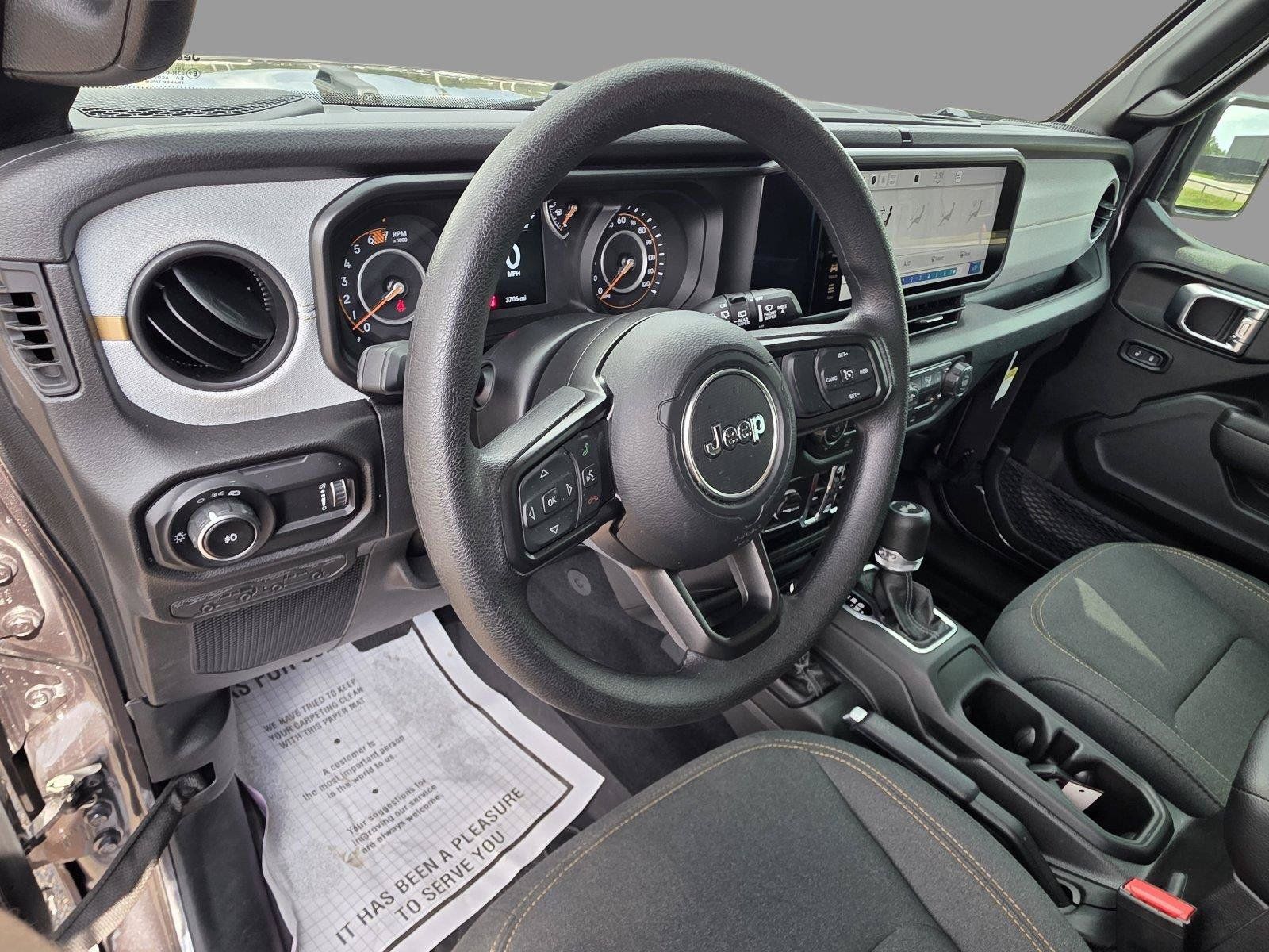 Used 2026 Jeep Wrangler Unlimited Sport AWD/4WD image 11