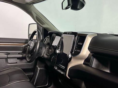 Used 2024 RAM 2500 Laramie image 32