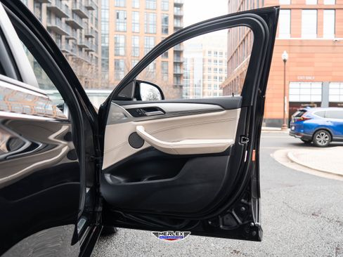 Used 2022 BMW X4 M40i w/ Premium Package image 49