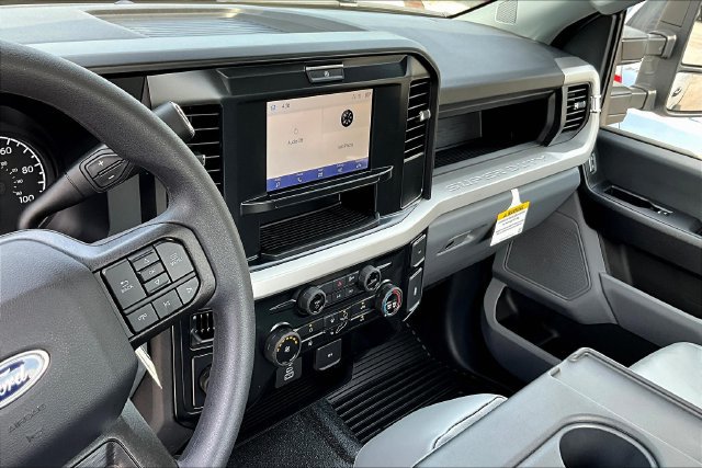 New 2025 Ford F250 XL RWD image 7