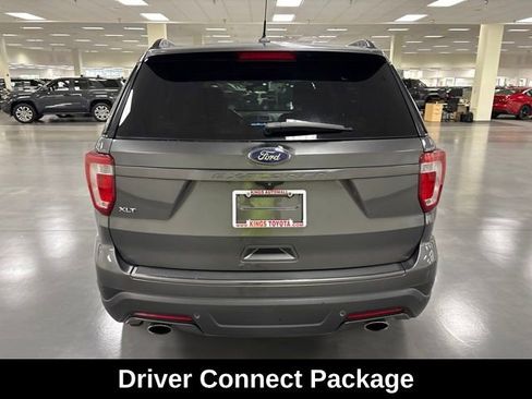 Used 2018 Ford Explorer XLT w/ Equipment Group 202A FWD image 6