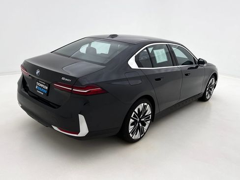 Certified 2026 BMW 530i xDrive w/ Premium Package image 7
