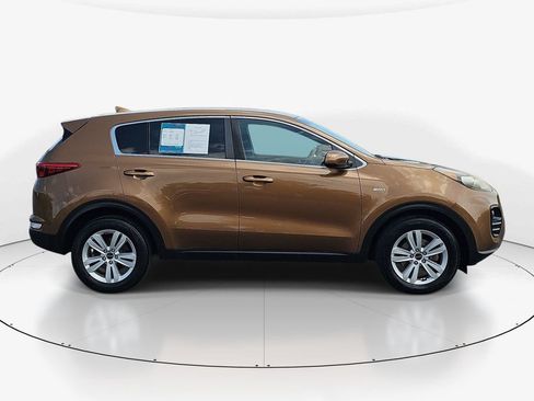 Used 2018 Kia Sportage LX AWD/4WD image 5
