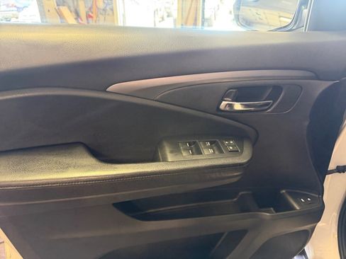 Used 2017 Honda Pilot EX-L image 36