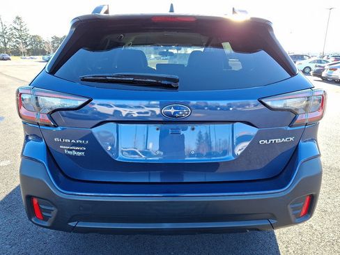 Used 2021 Subaru Outback Premium image 6