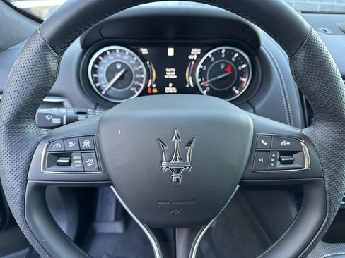 Used 2023 Maserati Levante GT image 26