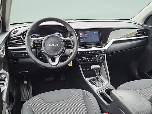 Used 2022 Kia Niro LX FWD image 15