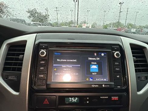 Used 2014 Toyota Tacoma PreRunner w/ TRD Sport Package RWD image 20