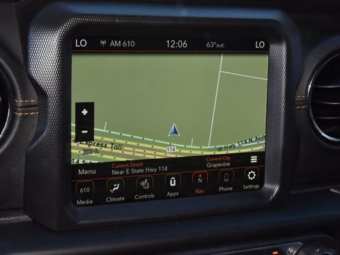 Used 2022 Jeep Wrangler Unlimited Sahara image 27