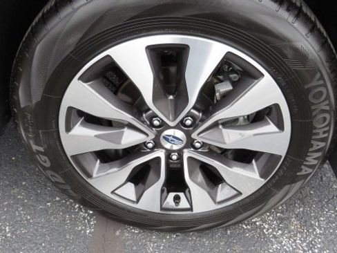 Used 2025 Subaru Outback Limited image 31