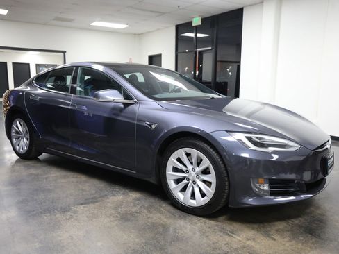 Used 2018 Tesla Model S 75D image 7