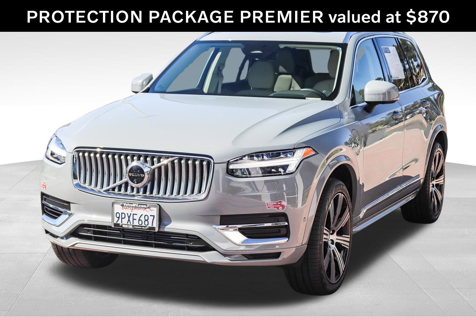 Used 2025 Volvo XC90 T8 Plus w/ Protection Package Premier AWD/4WD image 3