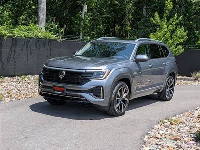 Certified 2025 Volkswagen Atlas SEL Premium R-Line