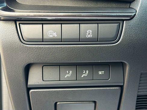 Used 2024 MAZDA MAZDA3 s image 33