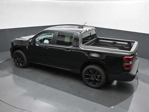 New 2025 Ford Maverick Lariat w/ Black Appearance Package image 38
