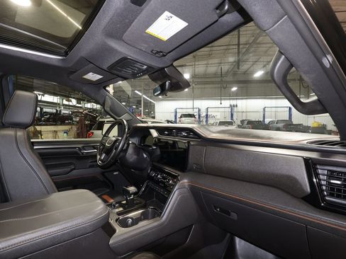 Certified 2024 GMC Sierra 1500 AT4 w/ Technology Package image 30