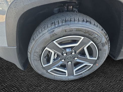 New 2026 Jeep Cherokee Laredo AWD/4WD image 11