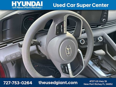 Certified 2023 Hyundai Elantra SEL image 10