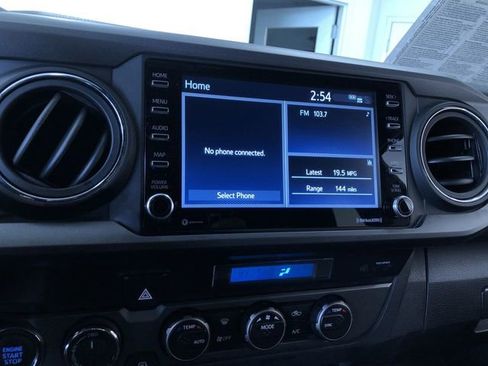 Certified 2022 Toyota Tacoma TRD Sport AWD/4WD image 22