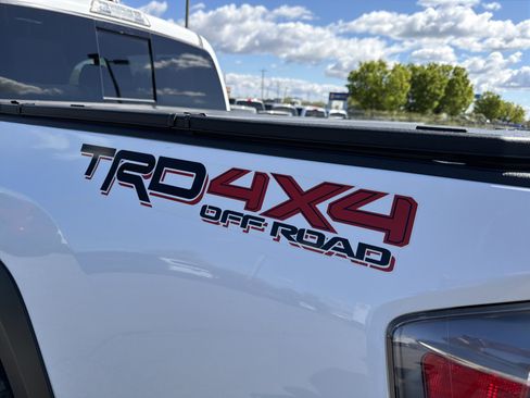 Used 2023 Toyota Tacoma TRD Off-Road AWD/4WD image 9