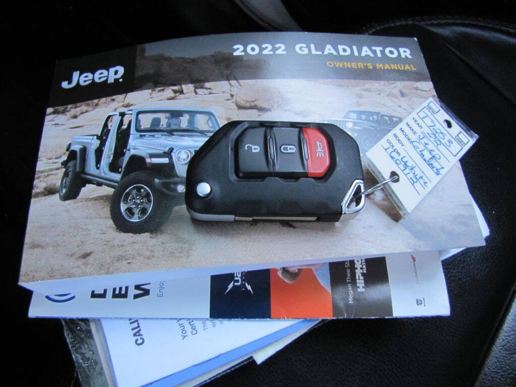 Used 2022 Jeep Gladiator Overland w/ Popular Equipment Package AWD/4WD image 42