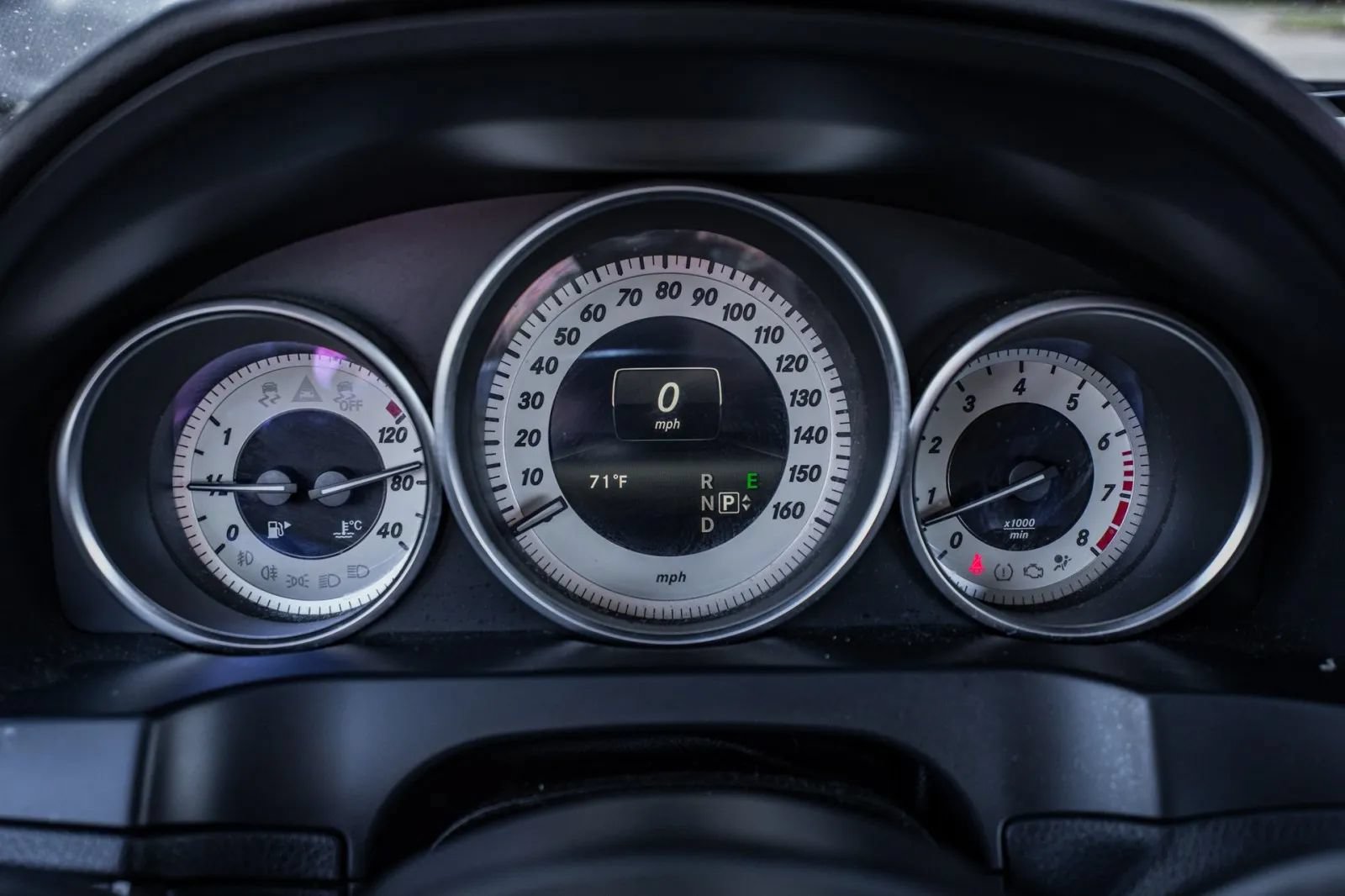Used 2015 Mercedes-Benz E 550 Coupe w/ Premium 1 Package image 26