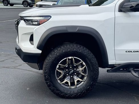 Used 2023 Chevrolet Colorado ZR2 w/ ZR2 Convenience Package III AWD/4WD image 36