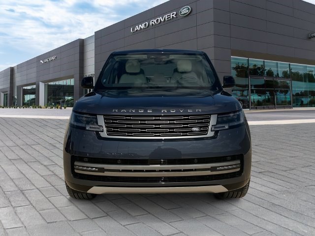 Certified 2026 Land Rover Range Rover SE AWD/4WD image 8