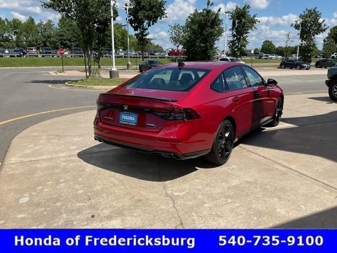 Used 2025 Honda Accord Sport image 5