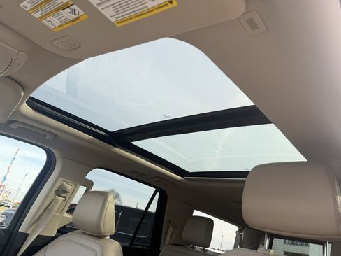 Used 2024 Ford Expedition Max Limited image 30