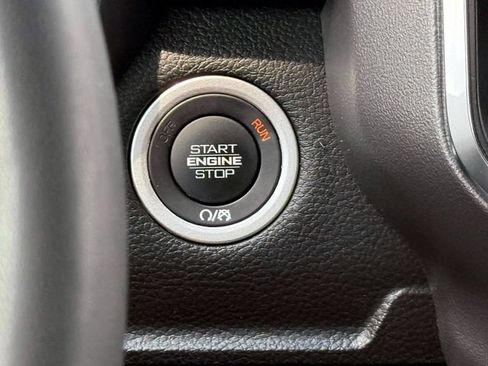 Used 2025 RAM 1500 Laramie w/ Sport Appearance Package AWD/4WD image 25