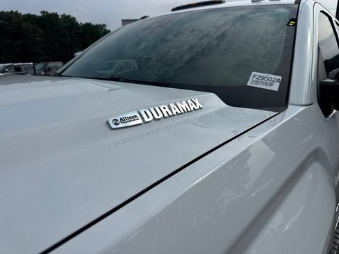 Used 2019 GMC Sierra 2500 Denali w/ Duramax Plus Package AWD/4WD image 5