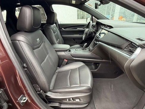 Used 2022 Cadillac XT5 Premium Luxury w/ Technology Package image 19