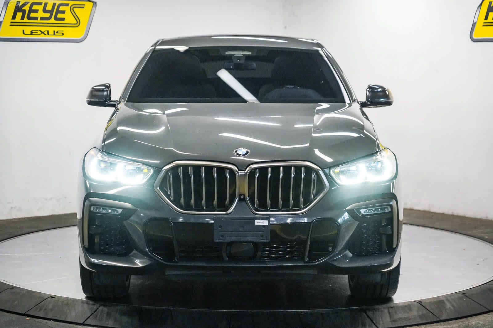 Used 2021 BMW X6 M50i w/ Executive Package AWD/4WD image 6