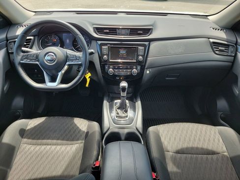 Used 2020 Nissan Rogue S FWD image 11