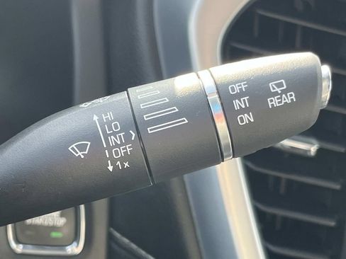 Certified 2018 GMC Acadia SLT image 25