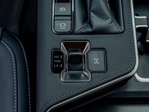 Used 2026 Lexus GX 550 w/ Accessory Package (2T) image 28