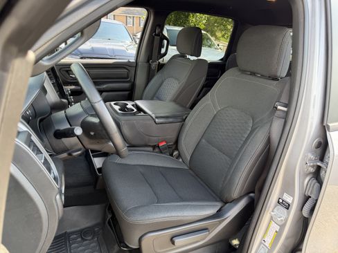 Used 2025 RAM 1500 Warlock AWD/4WD image 16