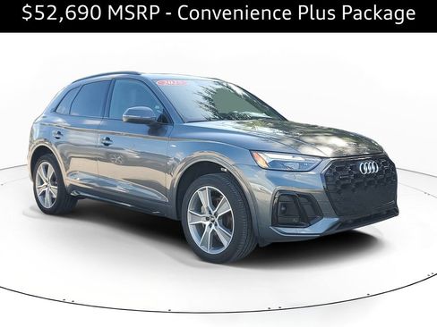 Certified 2025 Audi Q5 2.0T Premium AWD/4WD image 1