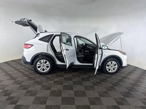 Used 2022 Ford Escape S AWD/4WD image 15