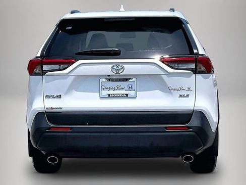 Used 2024 Toyota RAV4 XLE FWD image 6