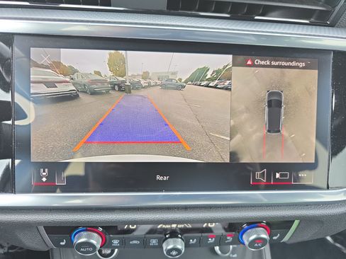 Used 2023 Audi Q3 2.0T Premium Plus w/ Premium Plus Package image 22