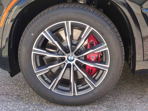 Used 2026 BMW X5 M60i image 14