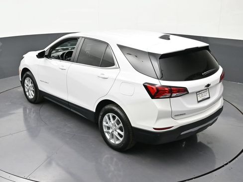 Used 2023 Chevrolet Equinox LT AWD/4WD image 18