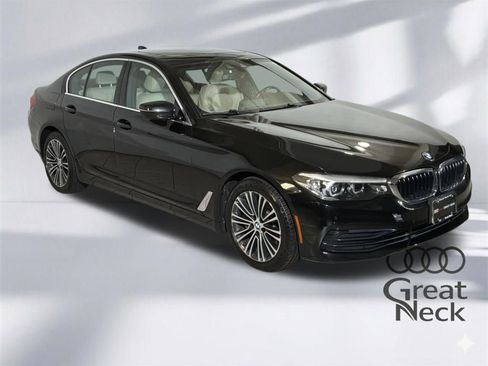 Used 2019 BMW 530i xDrive w/ Convenience Package AWD/4WD image 10