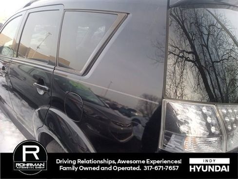 Used 2009 Mitsubishi Outlander ES image 3