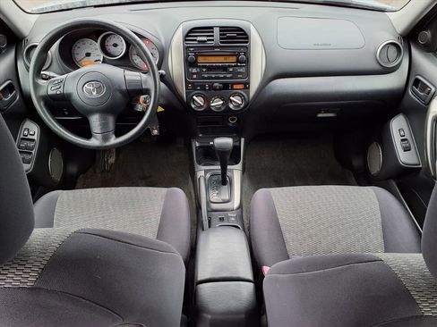 Used 2005 Toyota RAV4 4WD image 12