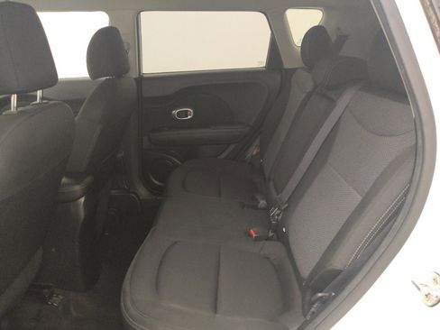Used 2019 Kia Soul + image 18