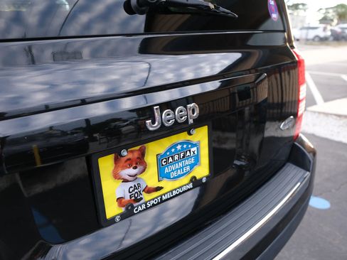 Used 2016 Jeep Patriot High Altitude image 16