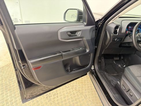 Used 2024 Ford Bronco Sport Big Bend w/ Convenience Package image 4